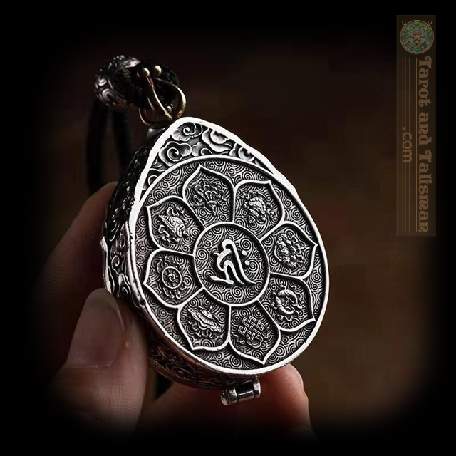 Jiugong Bagua Locket